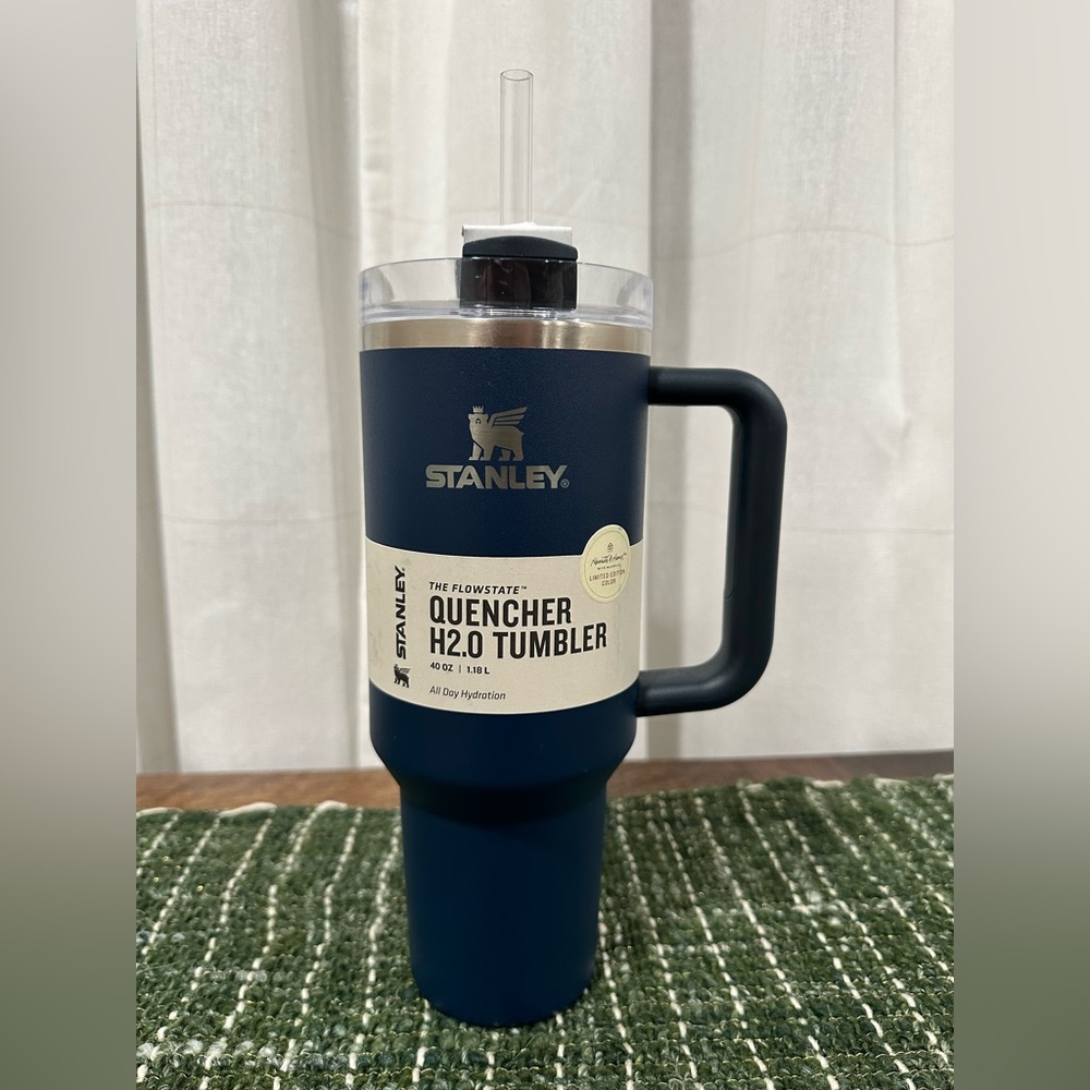 Stanley 40oz Stainless Steel H2.0 -Navy Voyage - Hearth &
Hand™ with Magnolia